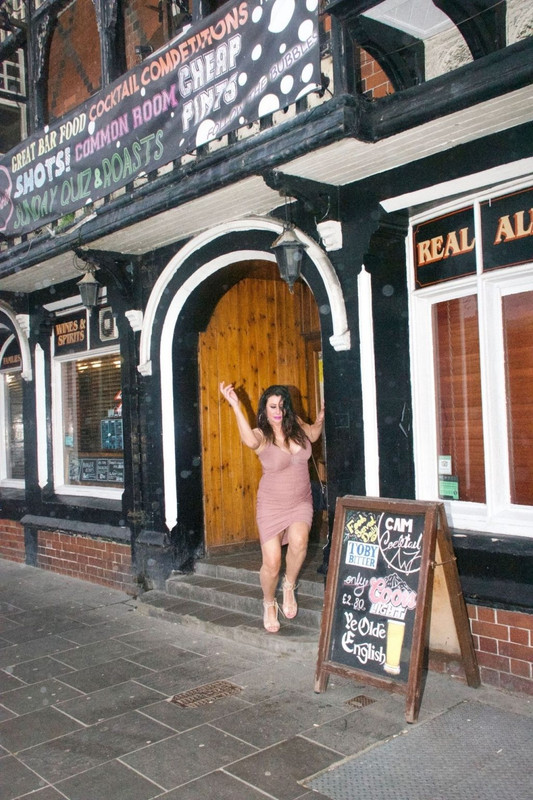 Lisa-Appleton-Nude-Sexy-UpskirtStars.com-22-1024x1536 (24)