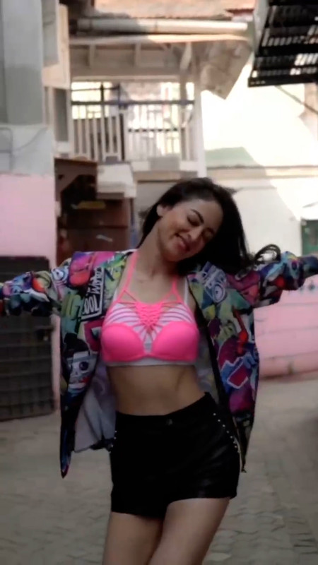 Sandeepa Dhar hot reels 1.00_05_08_18.Still030