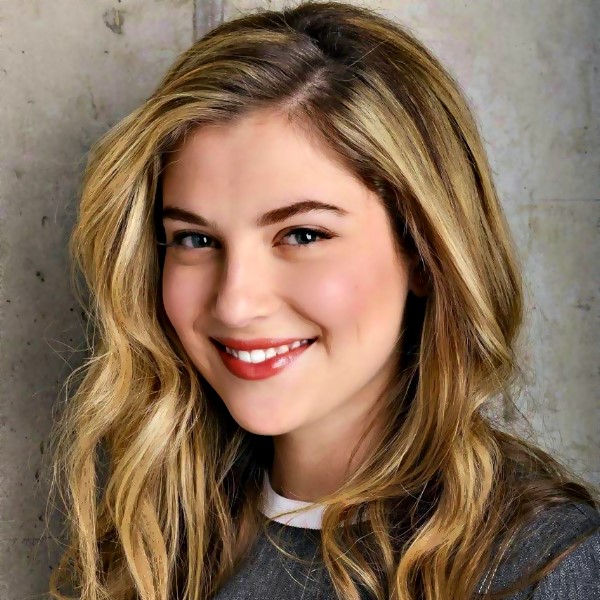 Zoe Levin