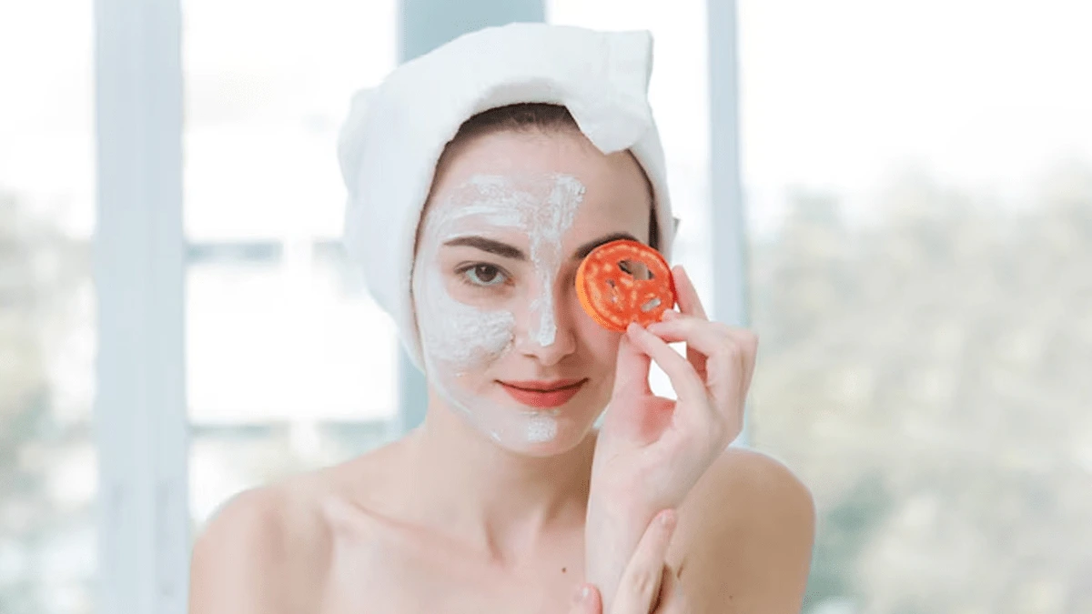 Can Applying Tomato On Face Daily Benefit Your Skin