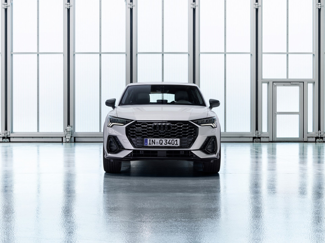 2020 Audi Q3 Sportback (37)
