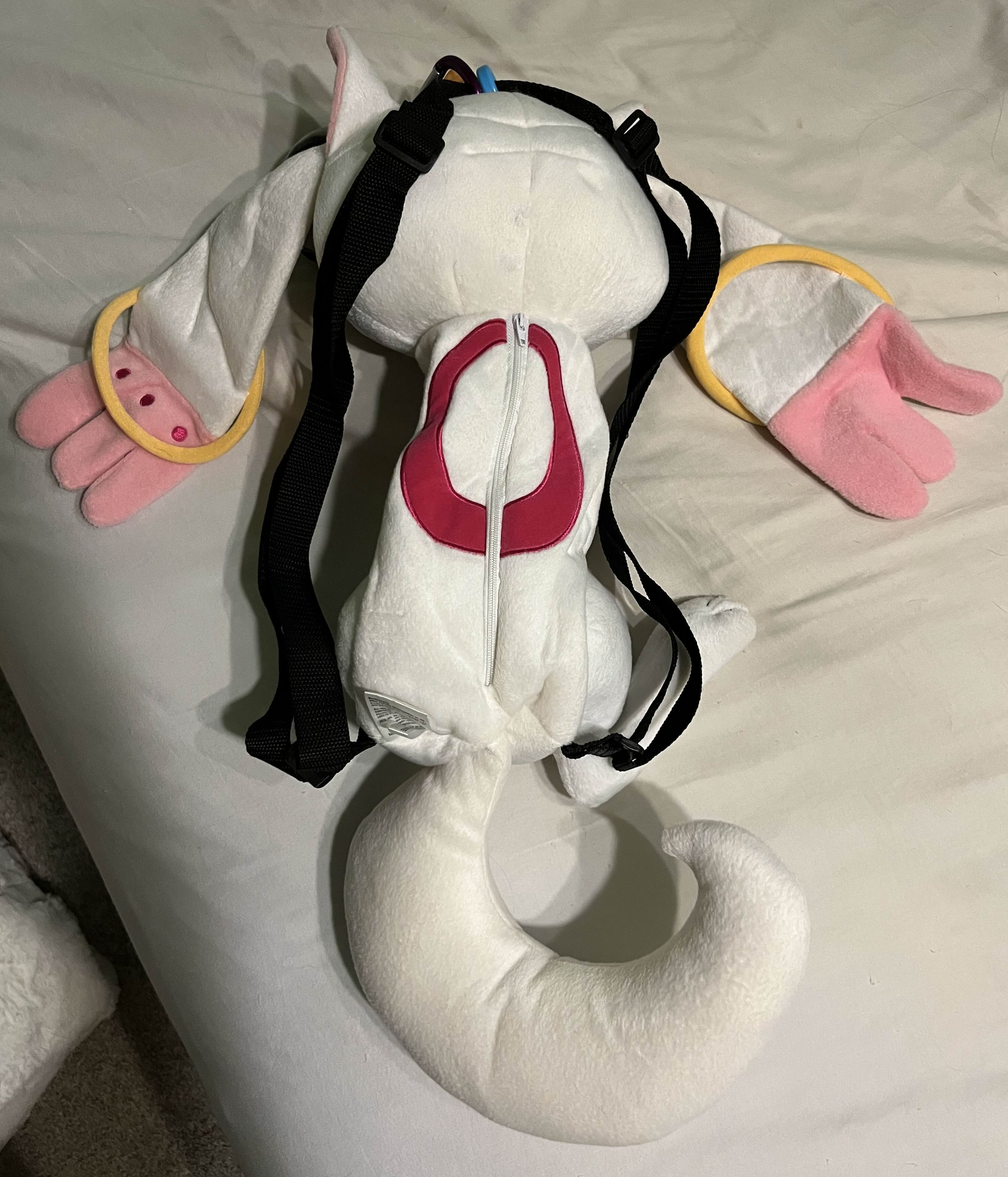 Kyubey Backpack Plush back