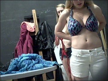 [Image: Voyeur10215141524.jpg]