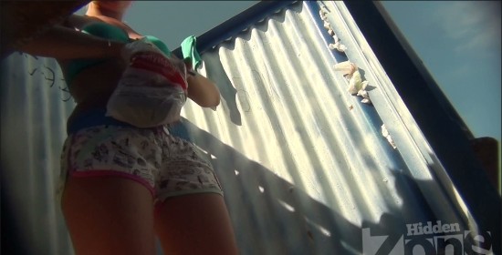 [Image: Voyeur38425134402.jpg]