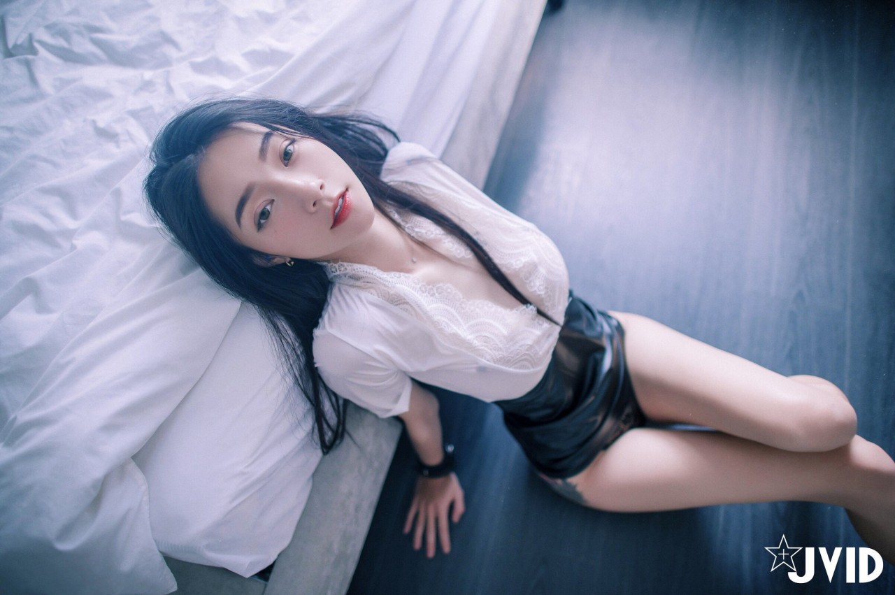jvid 飘 飘《性感保险业务员》写真作品欣赏，较为性感的风格插图5