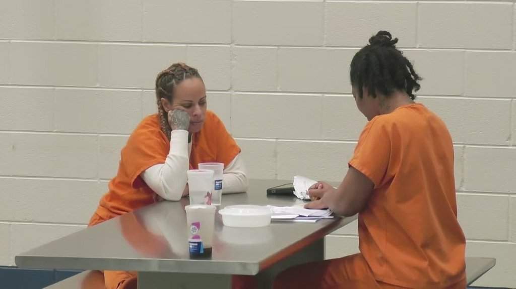 [Image: n21rp9ztf5en.jpg]