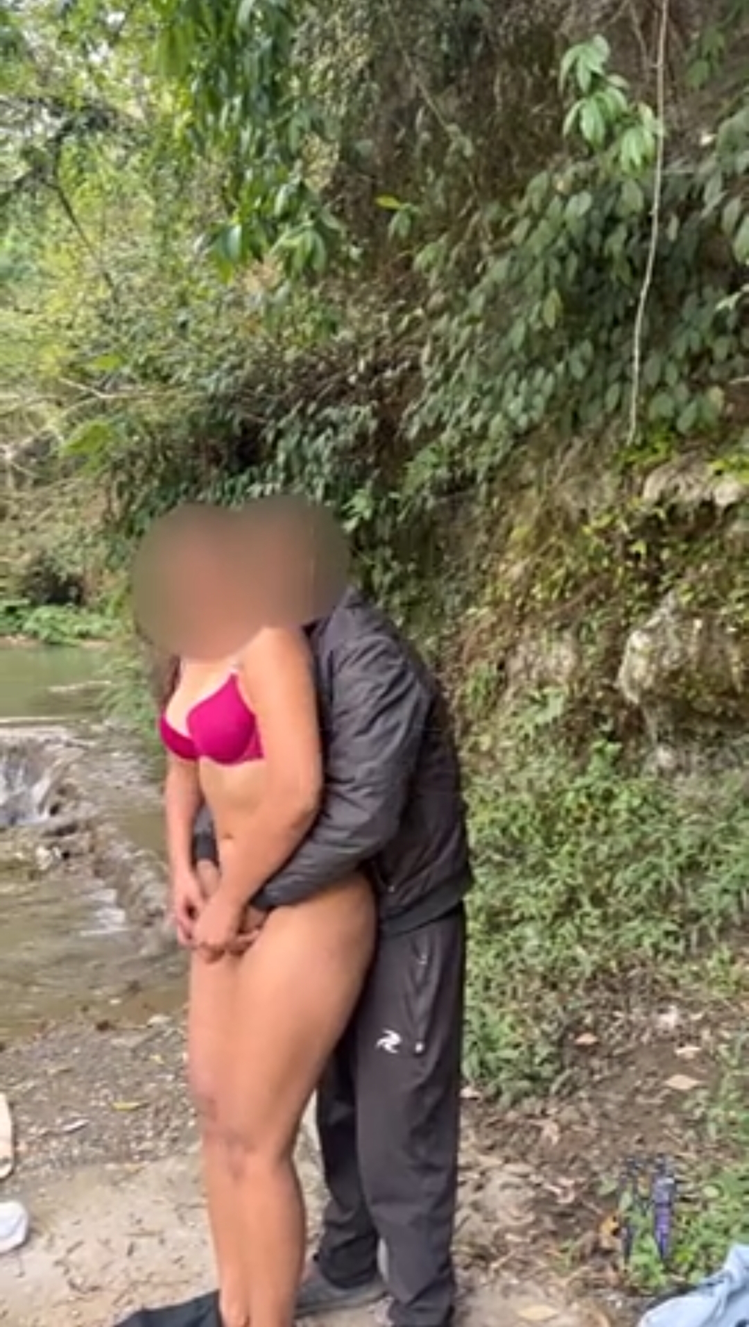Waterfall Dare Of HotIndianWife Shamy Laura aka Hidden_Lust ...