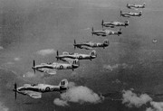 https://i.postimg.cc/sv6y2PSH/Hawker-Hurricane-IIc-Trop-RAF-94-Sqn-GO-formation-North-Africa-19.jpg