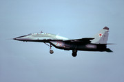 31 GvIAP MiG-29UB, 75 red_03.04.91