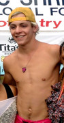 Ross-Lynch-superficial-guys-85