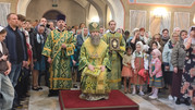 10-arhierej-i-prihozane