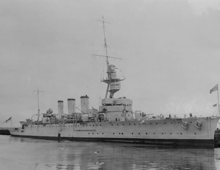 hmas-adelaide-b.jpg