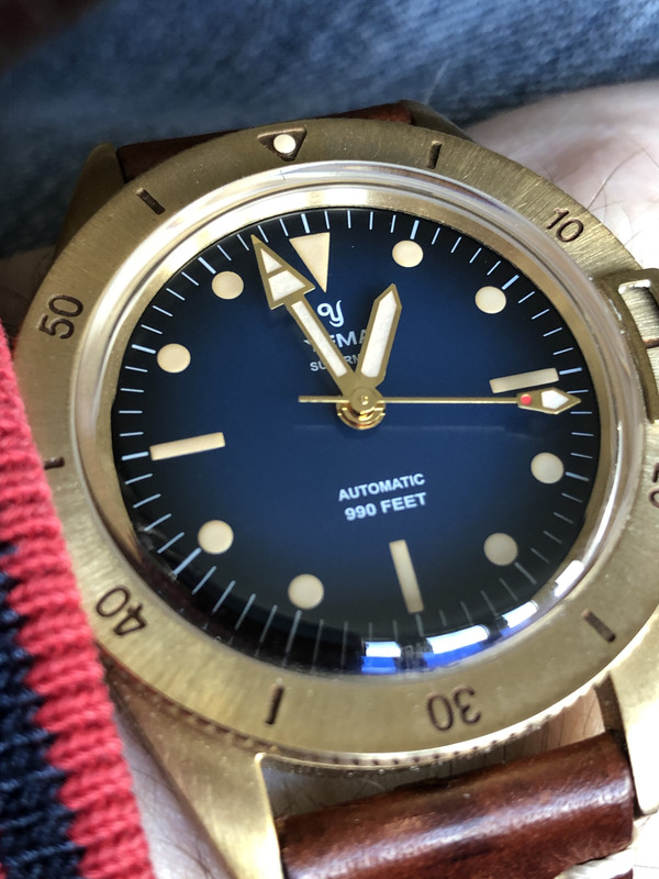 EE753369-4A42-49C8-B7D4-B80E857B124C