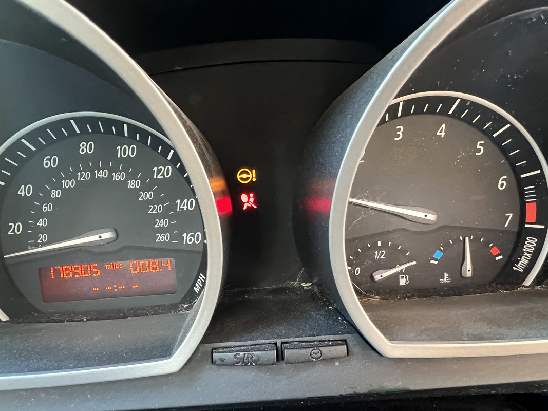 E78A1C06-8FE9-435C-B240-2EFA4A1BB59A