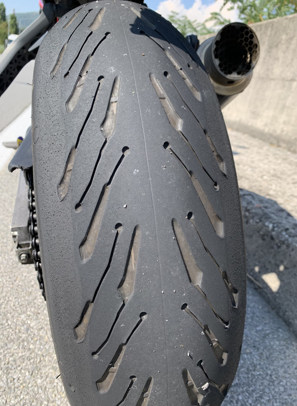 2982469D-0214-4F9D-8C72-DBB9072EDFBA