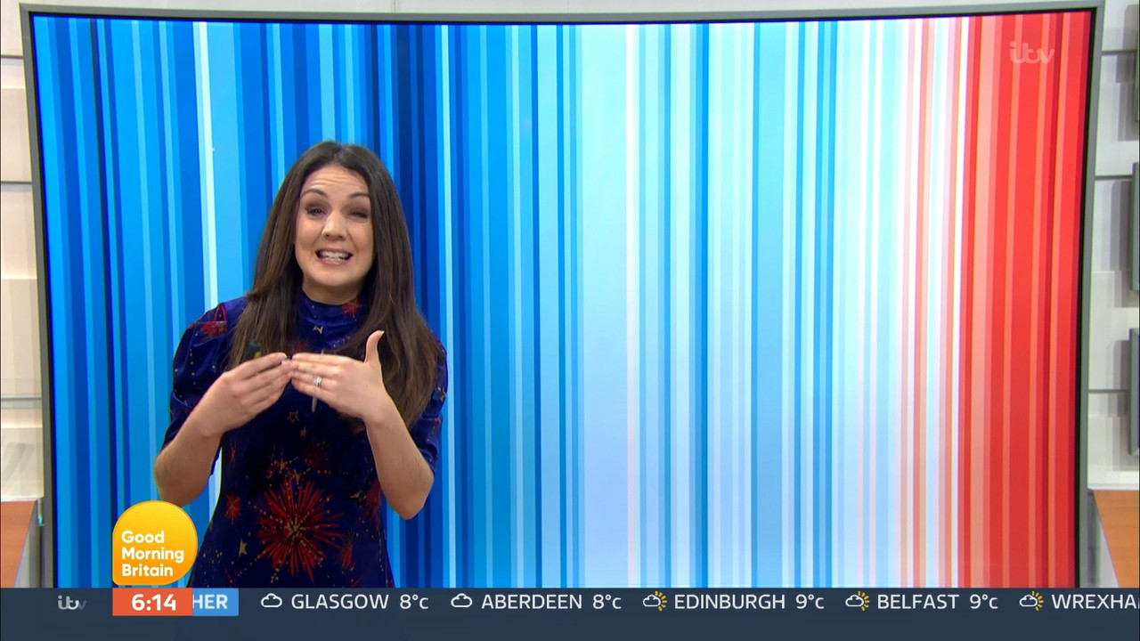 12.14 - 06.00.00 - Good Morning Britain. Morning magazine featuring a....ts_snapshot_15.27.035