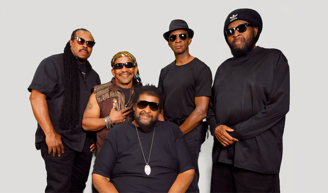 6e54d257_IC-Promo-2023-2W-9081e5a0a3