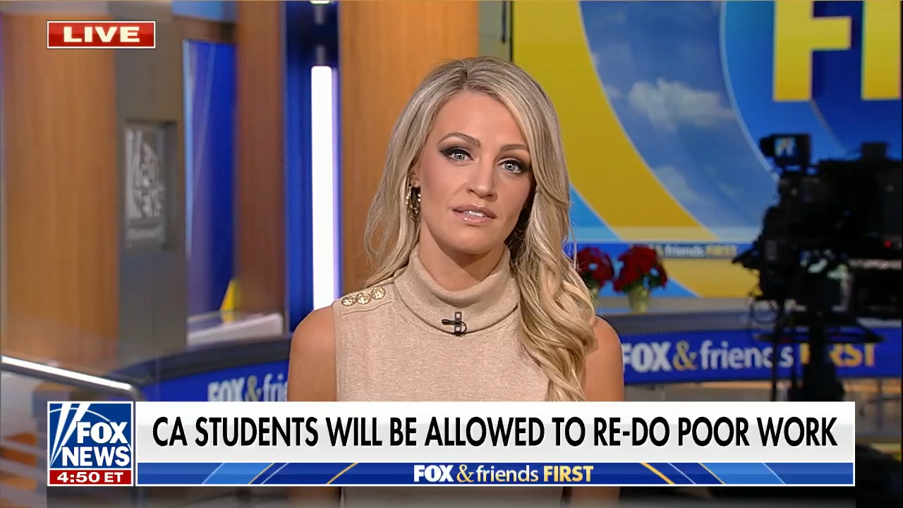 12.14 - 09.00.00 - Fox and Friends First. A precursor to Fox News's m....ts_snapshot_00.57.05.780