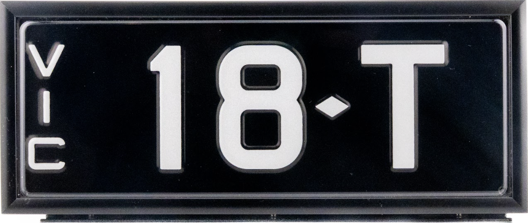 Swiss Signature Plate 18 T