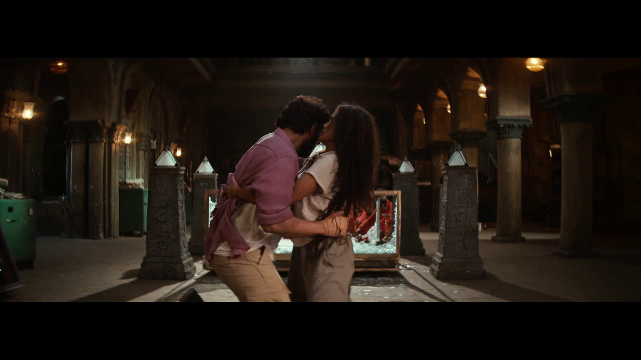 vlcsnap 2025 11 09 19h23m07s067