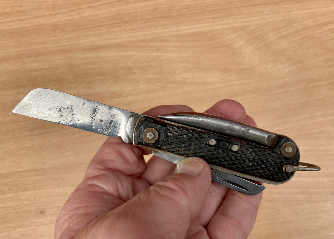 50F353E3-AB47-43E9-A9F6-46C217BAEA6D