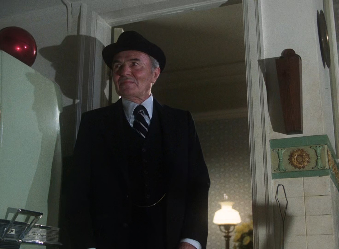 Salem's Lot 1979 (1080p x265 10bit Tigole).mkv_snapshot_02.14.56