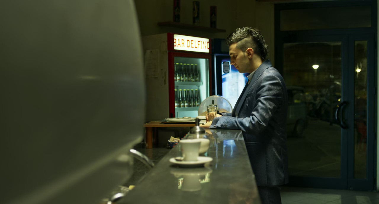 Suburra (2017) - S01E01 - 21 Days (1080p NF WEBRip x265 r00t)-4