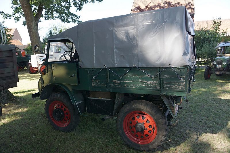 Universal-Motorgerät (Unimog) DSC01834