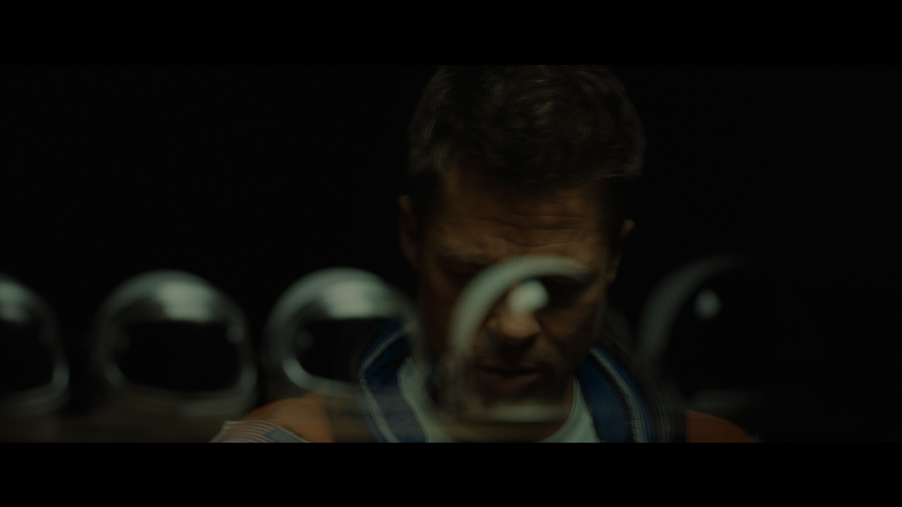 Ad.Astra.2019.2160p.UHD.BDRemux.TrueHD.Atmos.7.1.HYBRID.DoVi.mkv_000324.851