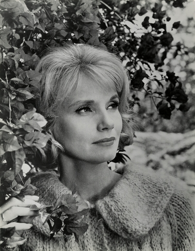 Eva_Marie_Saint_b34