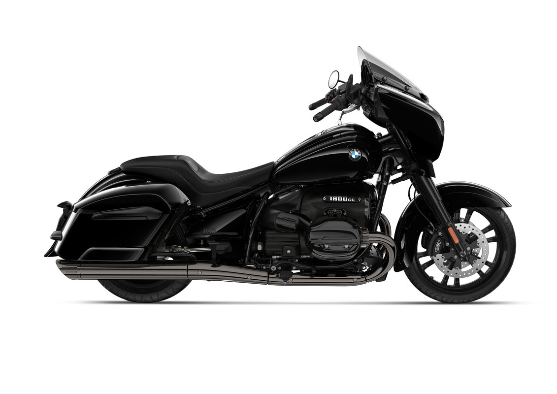 P90569060_highRes_bmw-r-18-roctane-r-1