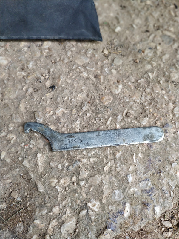 15896346150444928966841794558977