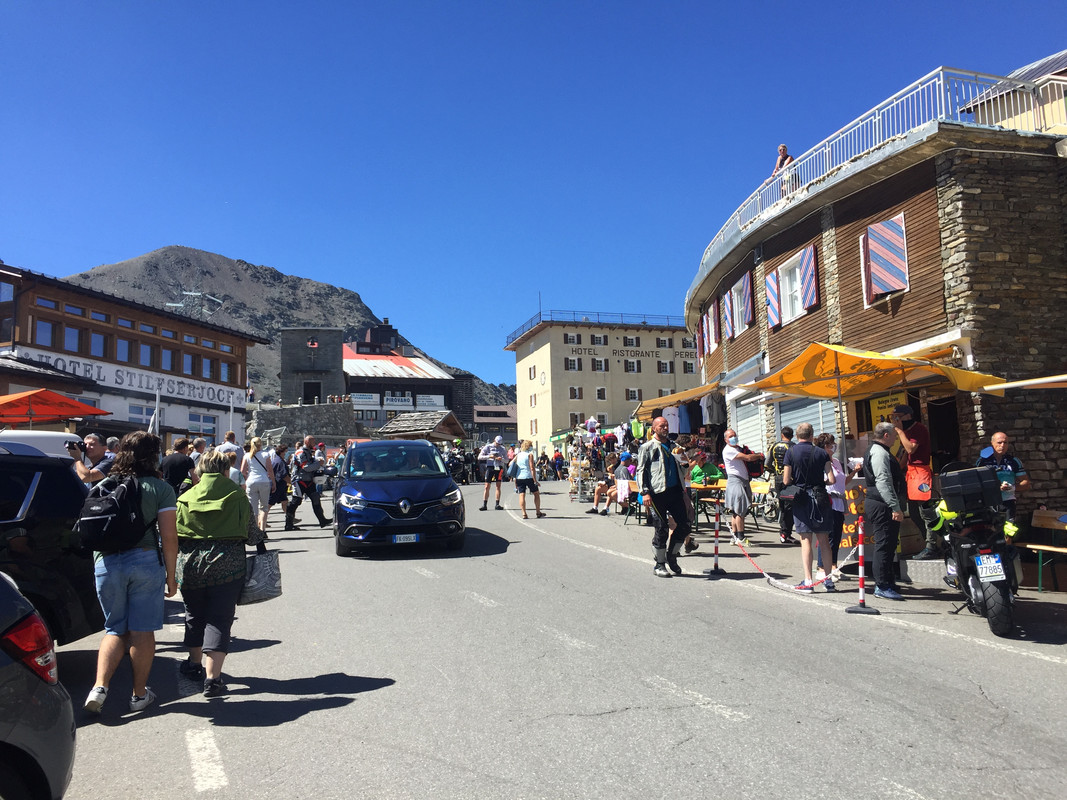 E8F88DD1-0FD5-401B-A35F-A83C9BE6CDA2