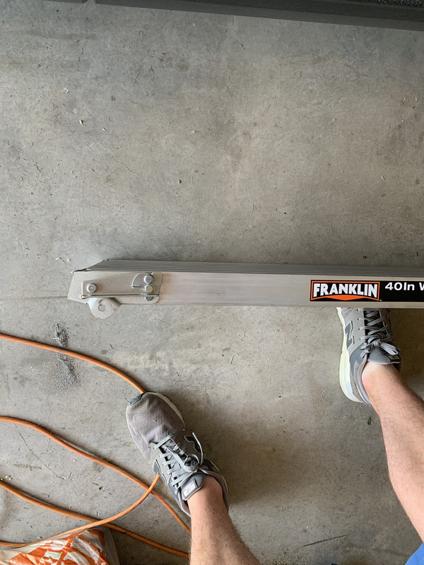 12106EBE-C172-45DB-84C9-42D8E5AF7C0F