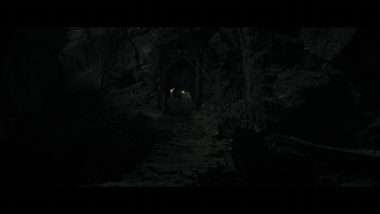 The Lord of the Rings- The Fellowship of the Ring (EXT.).mkv_snapshot_00.19.07_[2020.12.05_22.42.53]