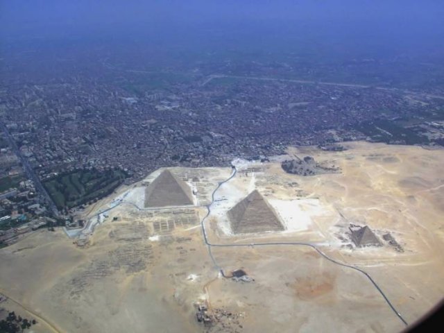 Famous-Landmarks-Distance-Looks-4