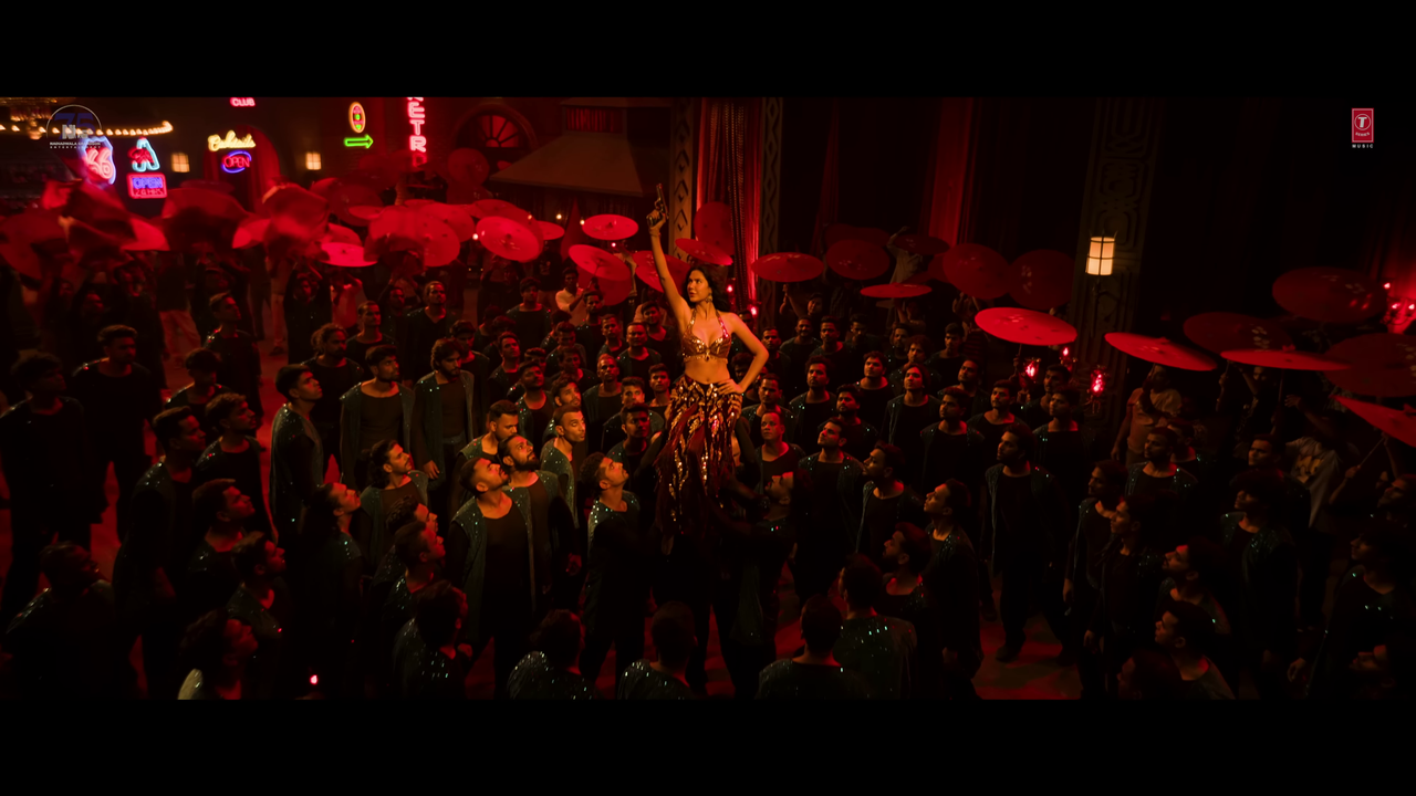 [Image: vlcsnap-2025-08-27-03h04m49s100.png]