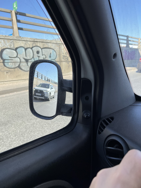 94E9B36C-F785-4511-9080-3A515B8B6AE4
