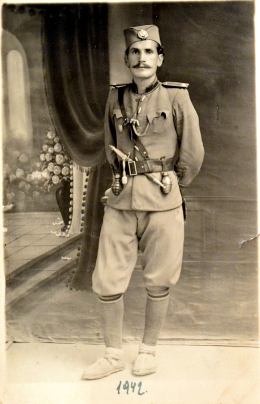 Активни гардијски потпоручник Душан Вучковић