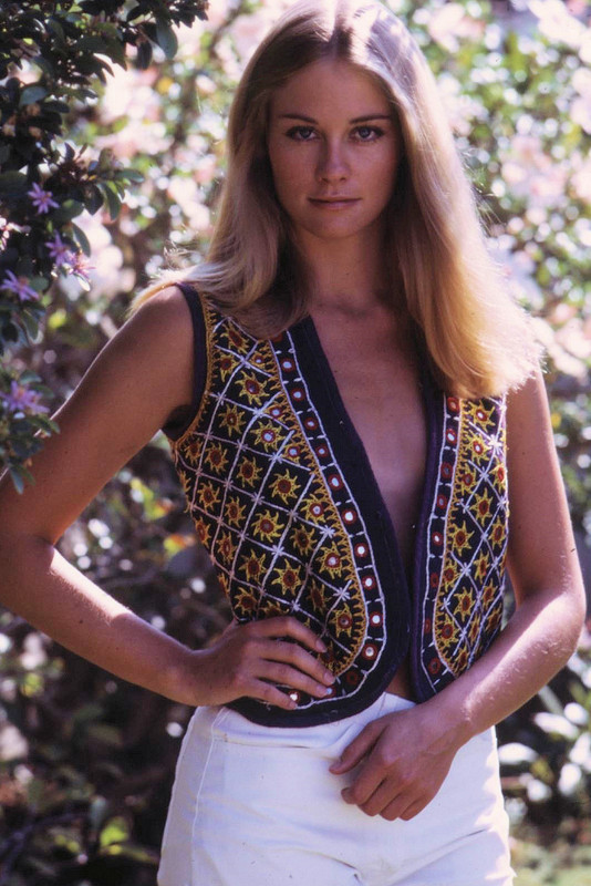 CybillShepherd_c08