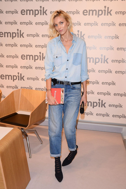 anja-rubik-promotes-her-sexedpl-book-in-warsaw-10-24-2018-5