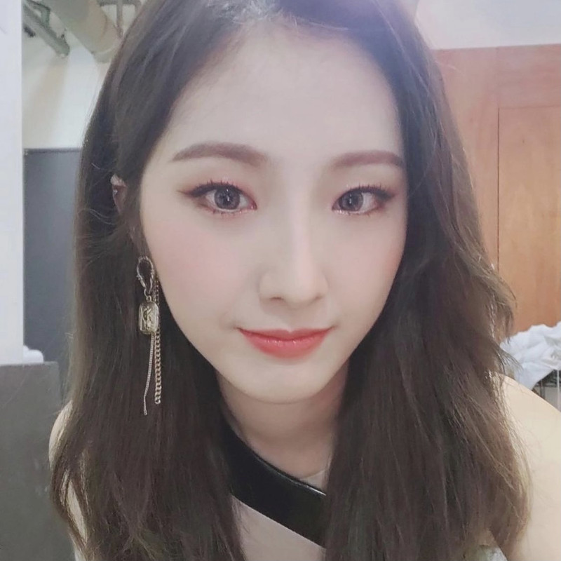 B9555C4F-3DCF-4F50-BC05-D32E9375304A