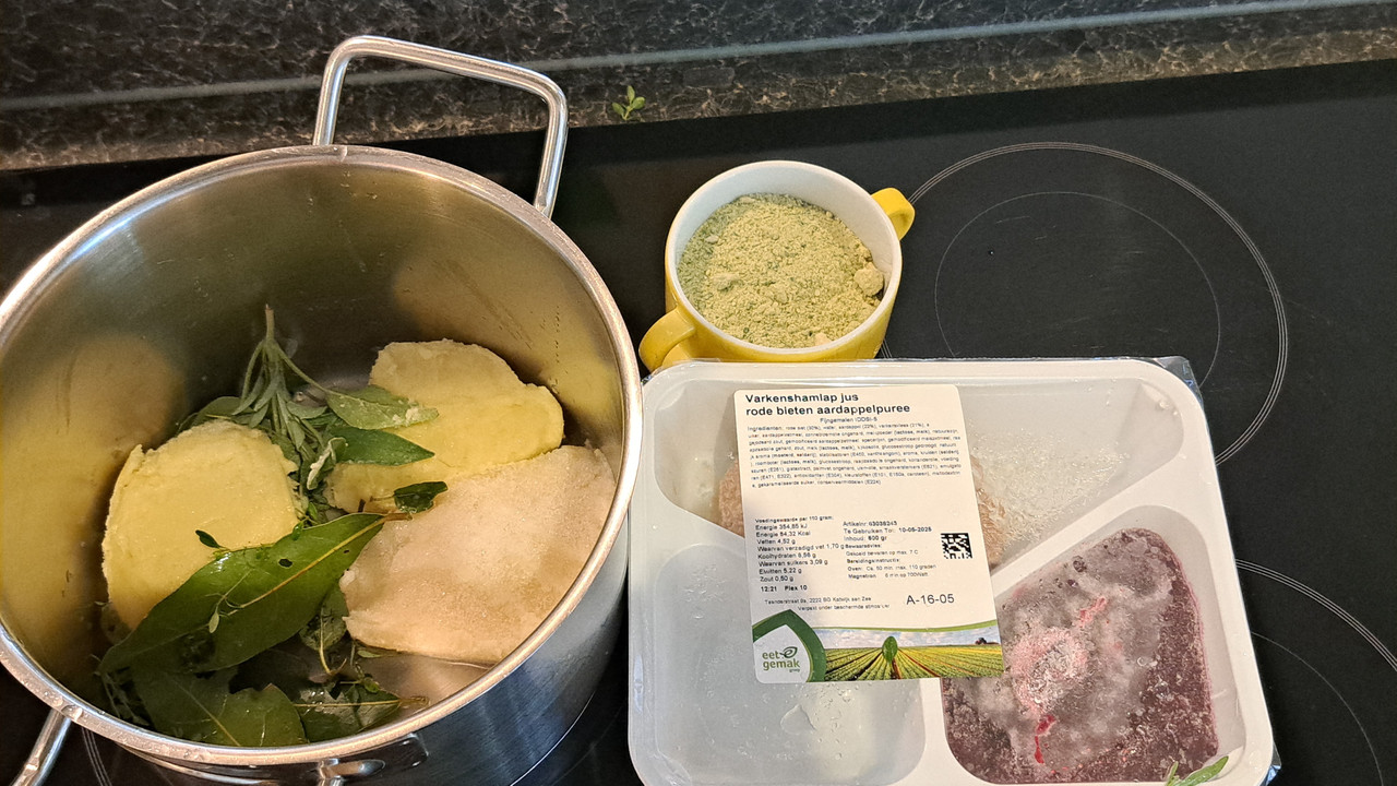 [Image: LVEG-AARD-PUREE-BLOEMKOOL-BROCOLLI-BOULLION-250620.jpg]