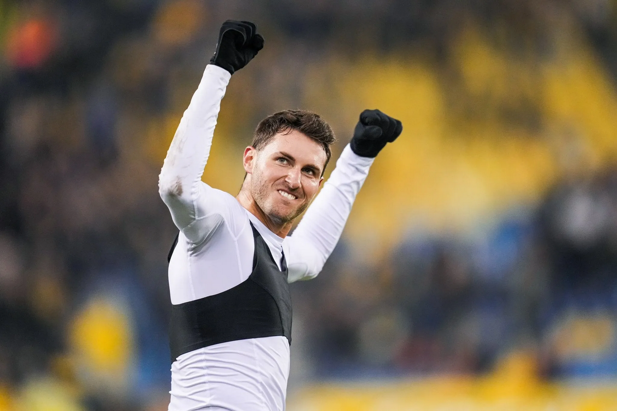 Santi Giménez del Feyenoord interesa en el ‘Top Six’ de la Premier League