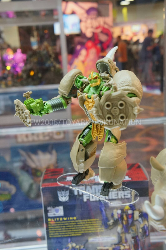 SDCC-2013-Transformers-Generations-030_137411085