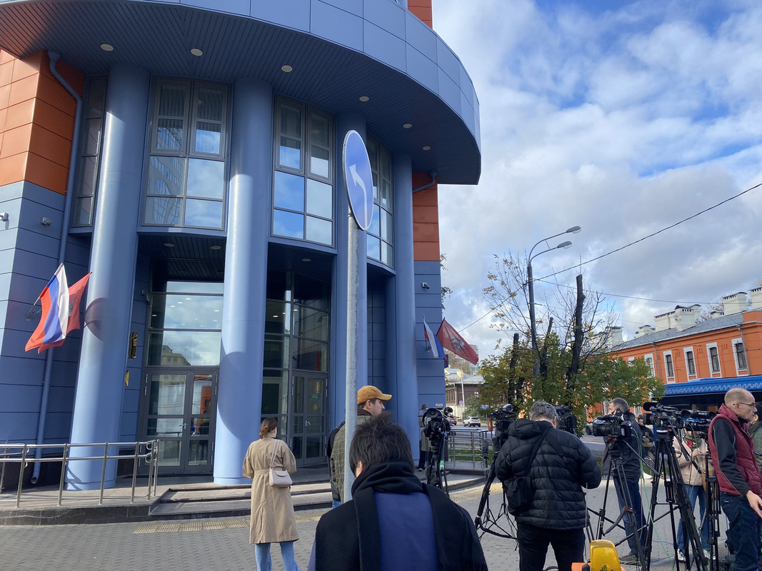 Incautan oficinas de la organización ganadora del Nobel de la Paz en Rusia