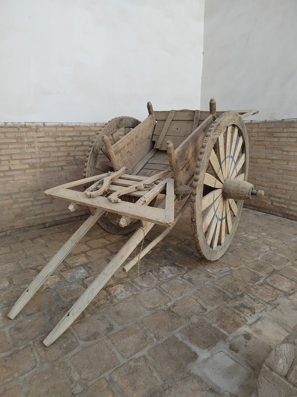 https://i.postimg.cc/sxV7nVdM/09-IMG-20230418-132512.jpg