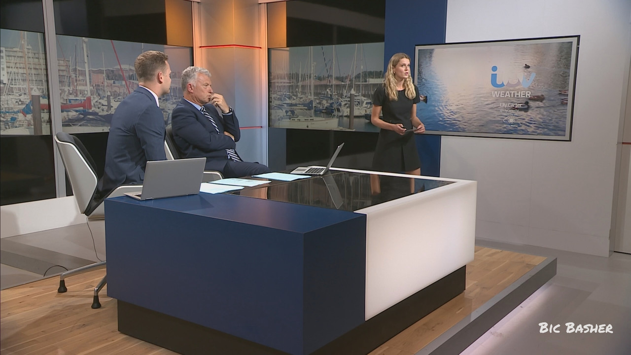 09.04 - 18.00.04 - TimeShift 17. TimeShift For Time 17.ts_snapshot_24.07.567