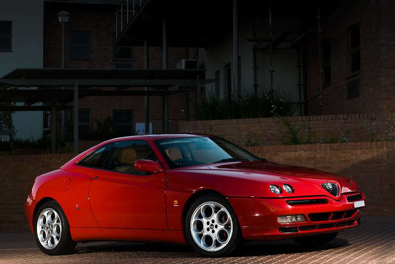 AlfaRomeoGTV30V6-002