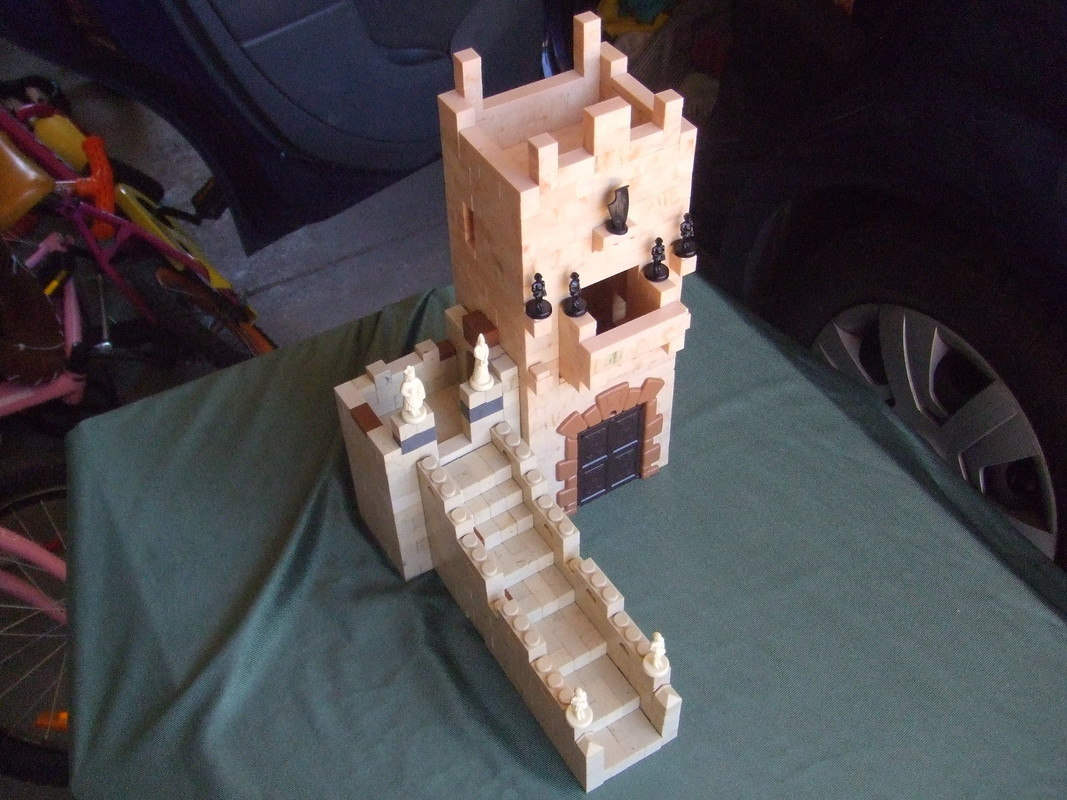 torre con escalera 008